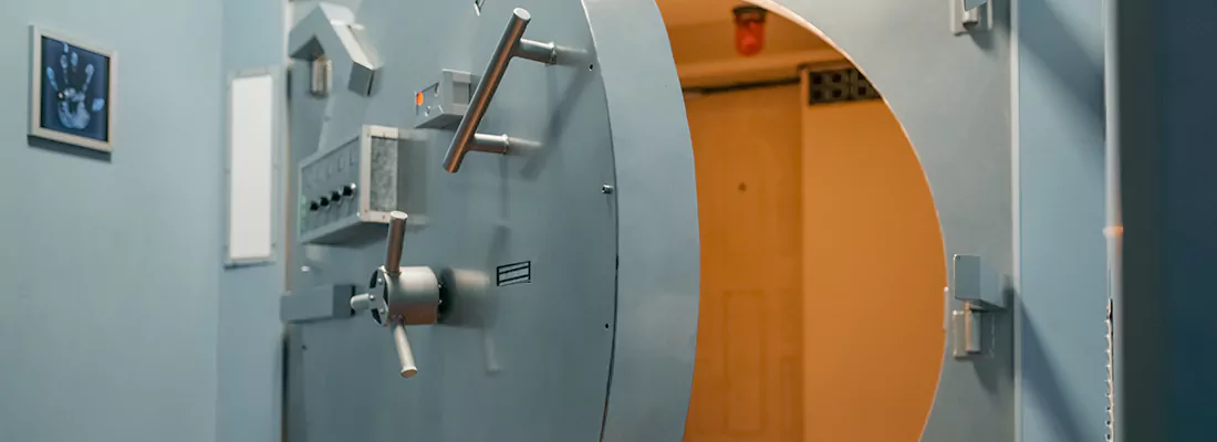 Vault and Safe locksmith services in Naples, FL